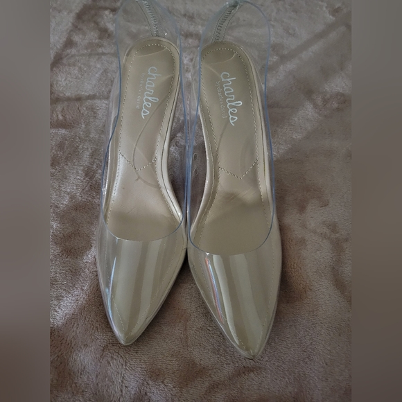 Pointed toe pump - Picture 4 of 5
